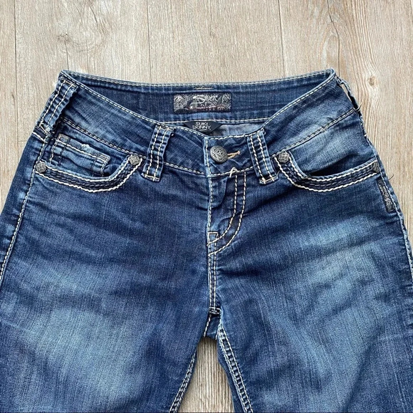 SILVER | Distressed  Suki Skinny Jeans - Picture 3 of 12